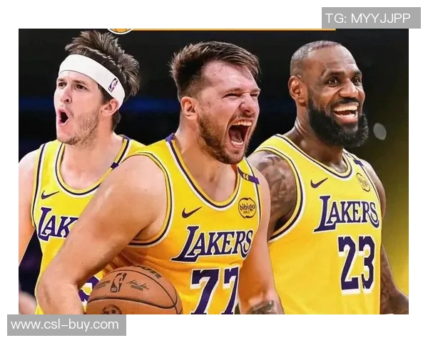 八村塁绝杀瞬间詹姆斯与湖人队员热烈庆祝场面温馨感人