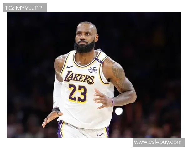 杰弗森调侃詹姆斯假摔技巧欠佳笑称实在太搞笑了 杰弗森调侃詹姆斯假摔技巧欠佳笑称实在太搞笑了