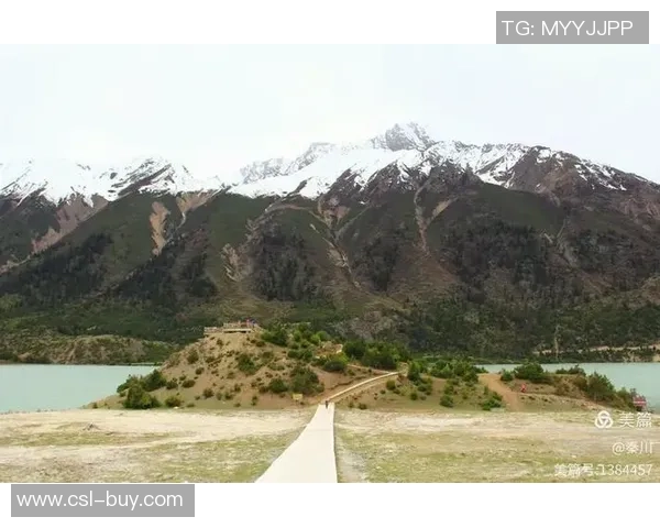 追梦西部挑战虽艰难但我们与湖船携手共创辉煌争夺冠军 追梦西部挑战虽艰难但我们与湖船携手共创辉煌争夺冠军